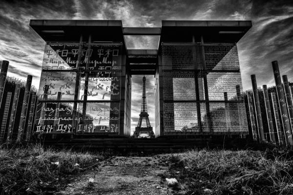 Photograph Yasuhiro Sakuda Wall on One Eyeland